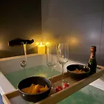 Ura Apartmán *
